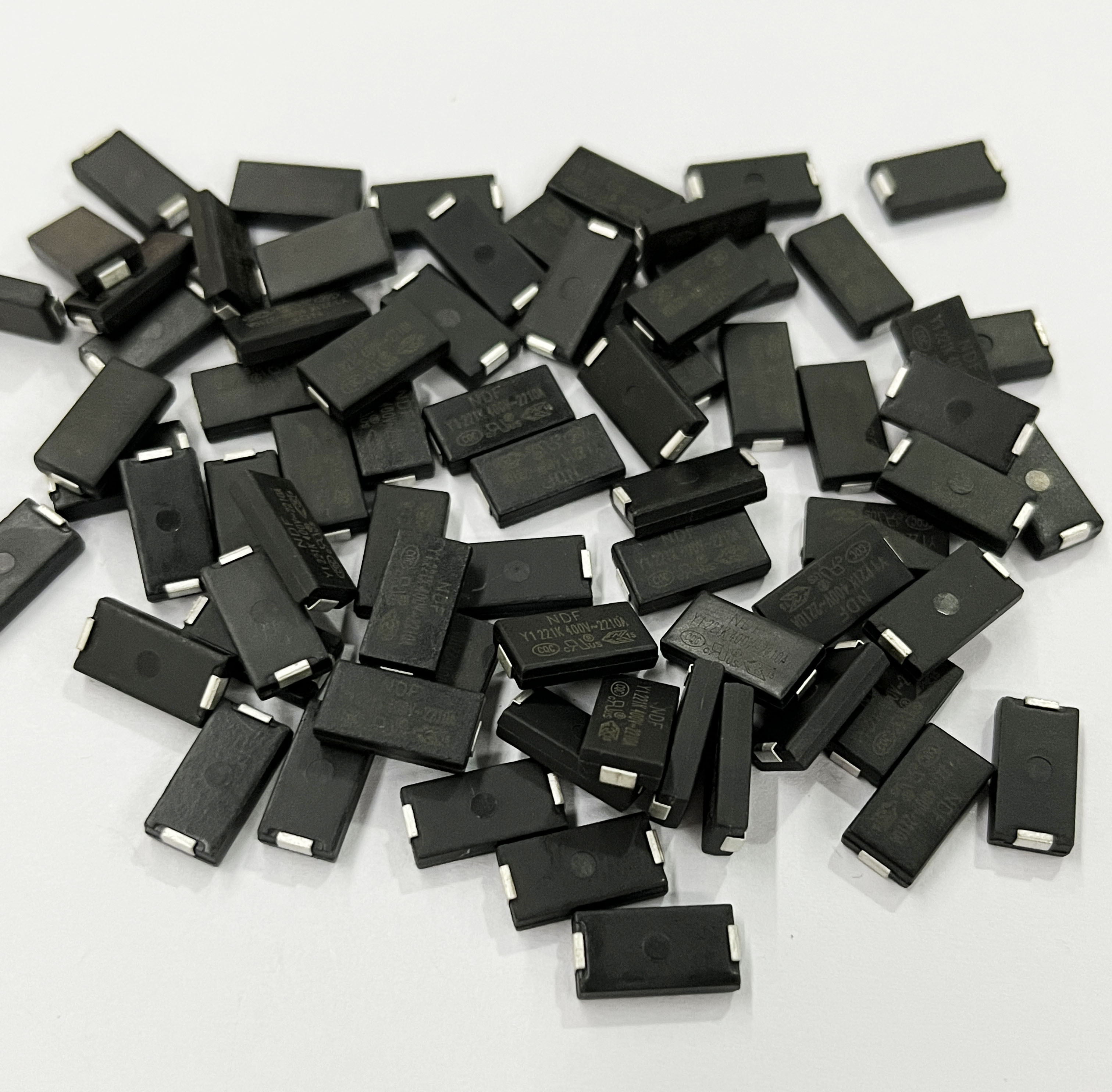 贴片Y电容的优点